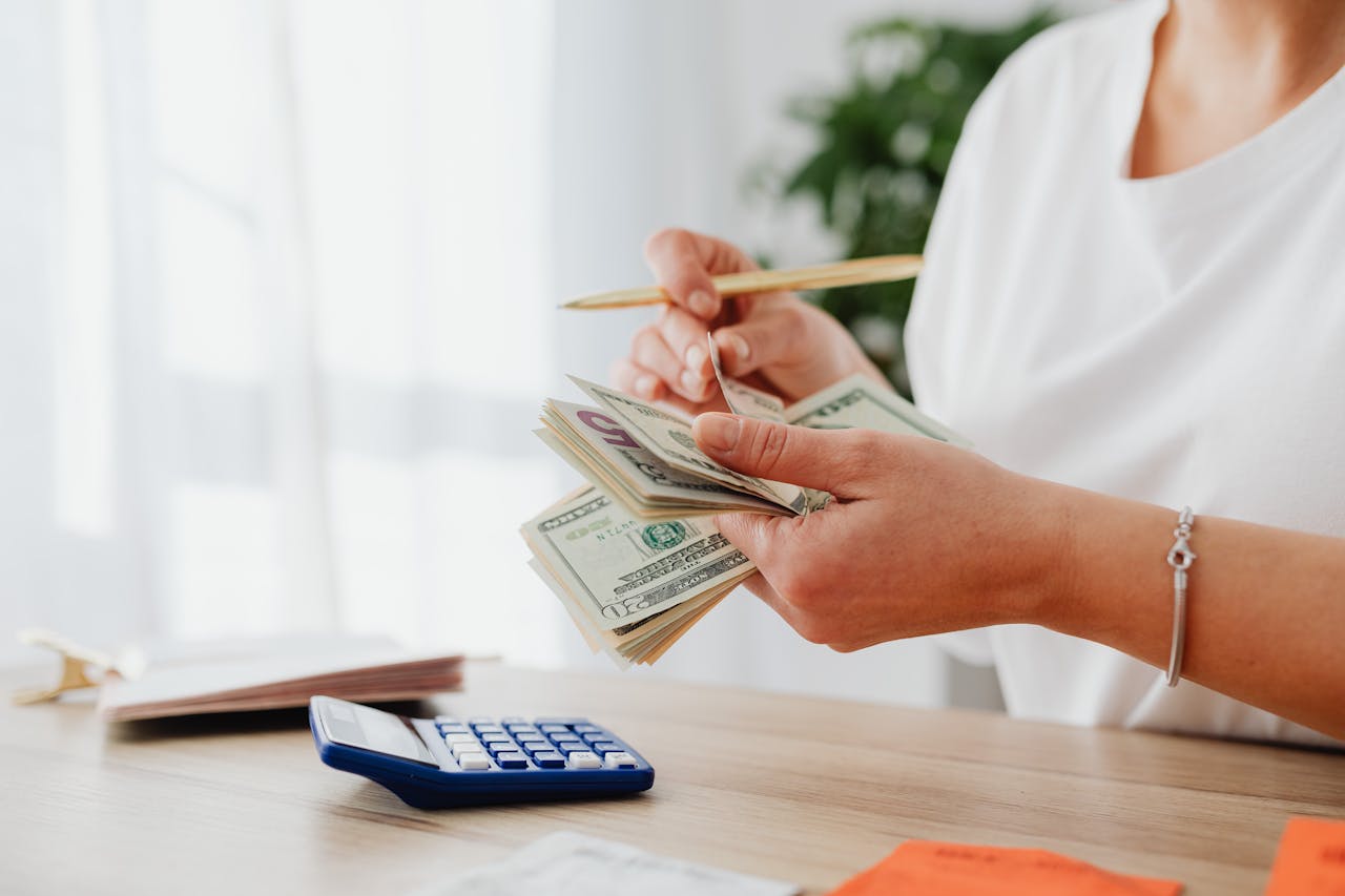 Long-Term vs Short-Term Financial Planning
